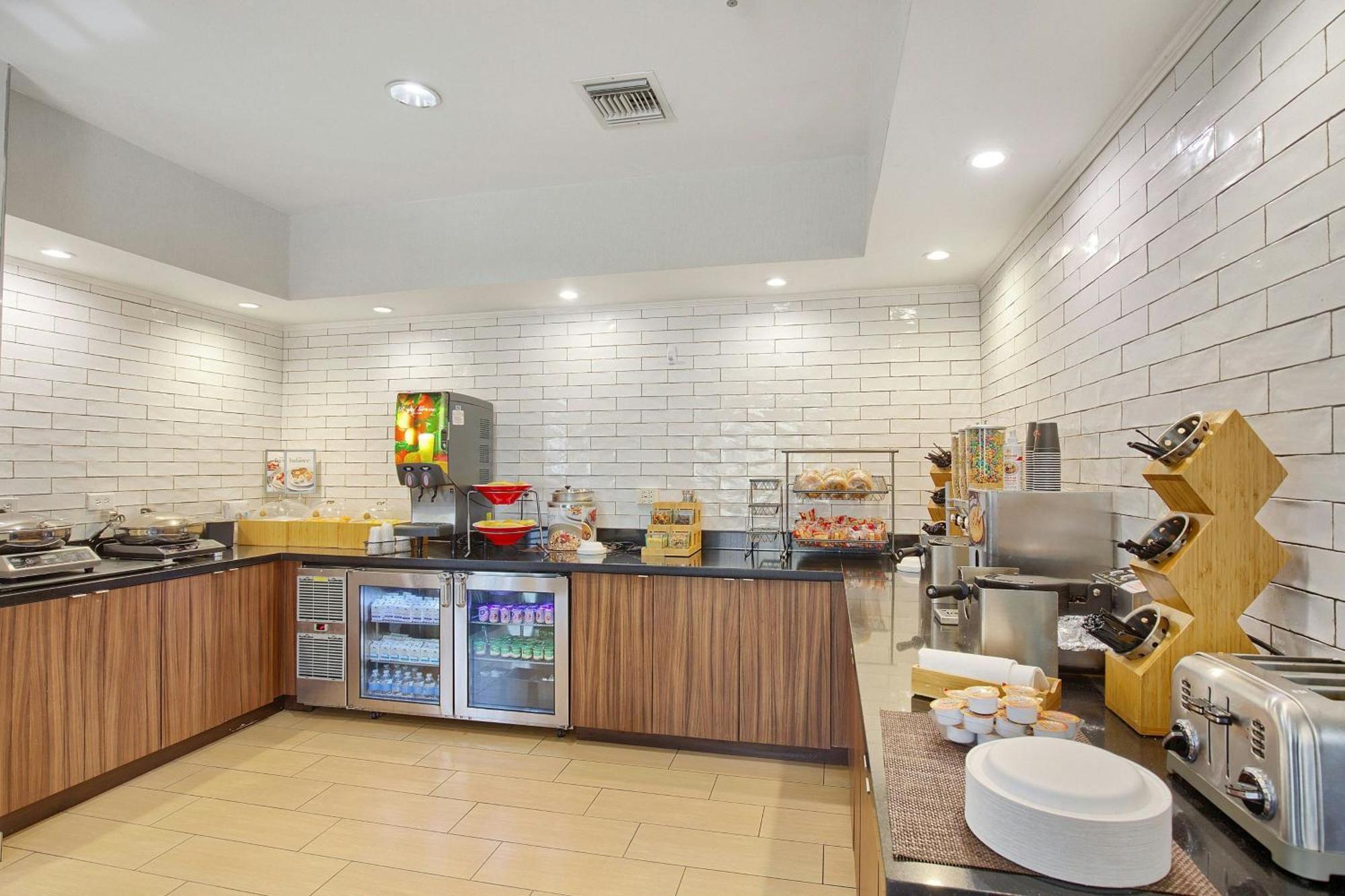 Fairfield Inn And Suites Mobile Exteriör bild