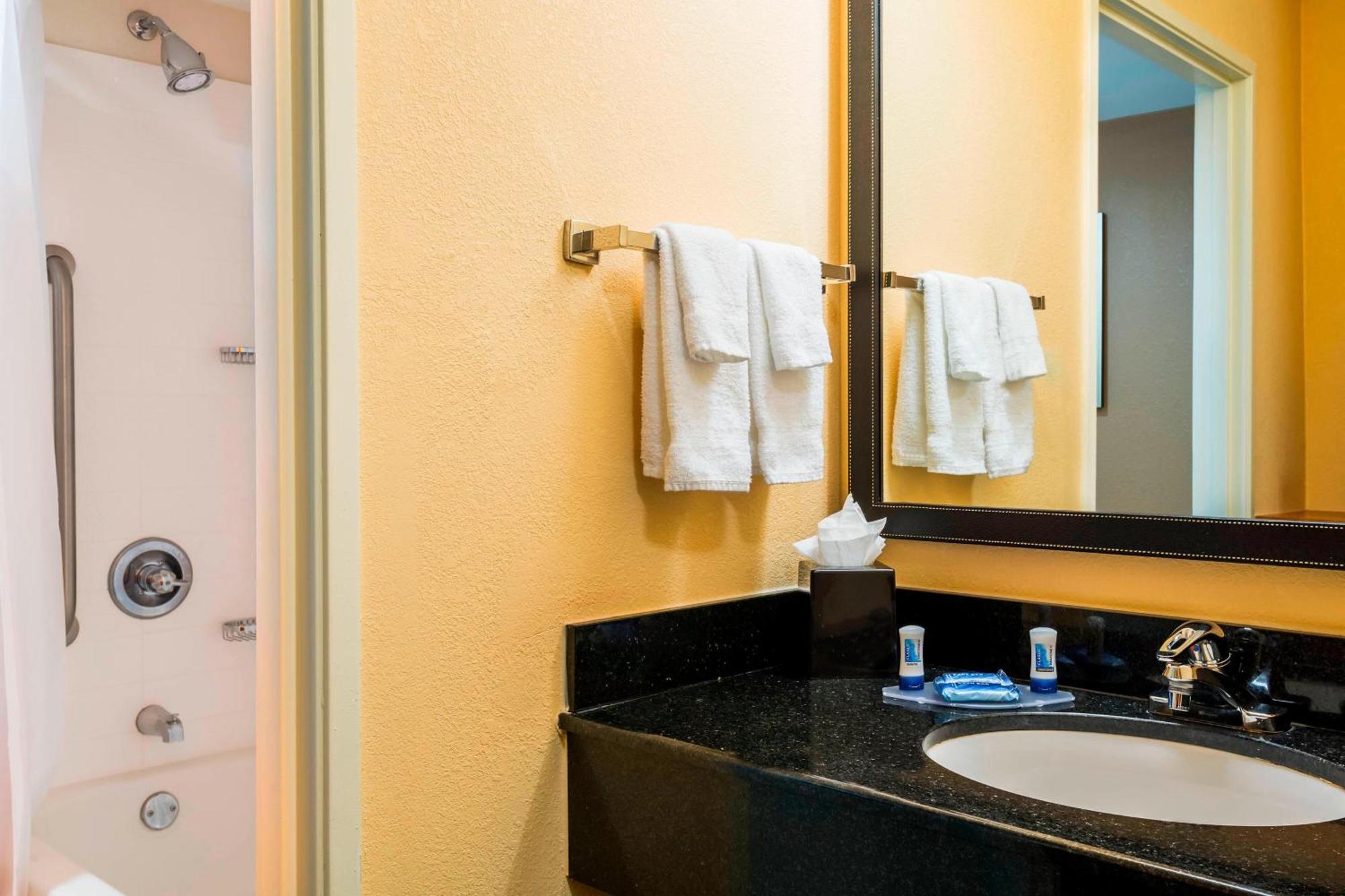 Fairfield Inn And Suites Mobile Exteriör bild